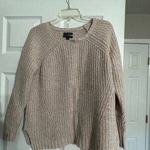 American Eagle Beige Sweater